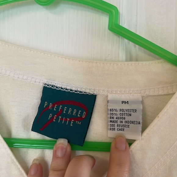 Petite top - Picture 4 of 5